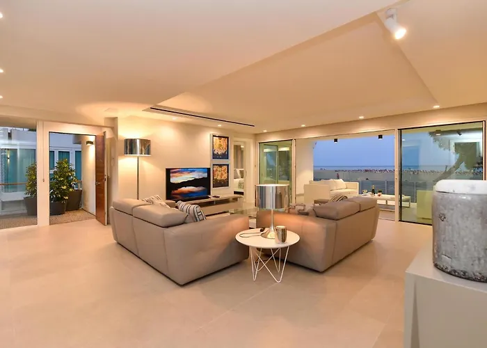 Blue Ocean By Villagrancanaria *